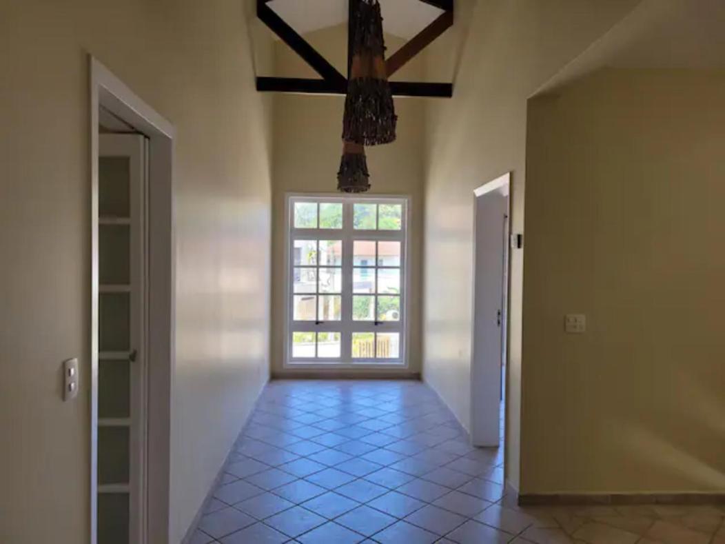 Casa Em Condominio, Pe Na Areia, Praia Guaratuba Бертиога Экстерьер фото
